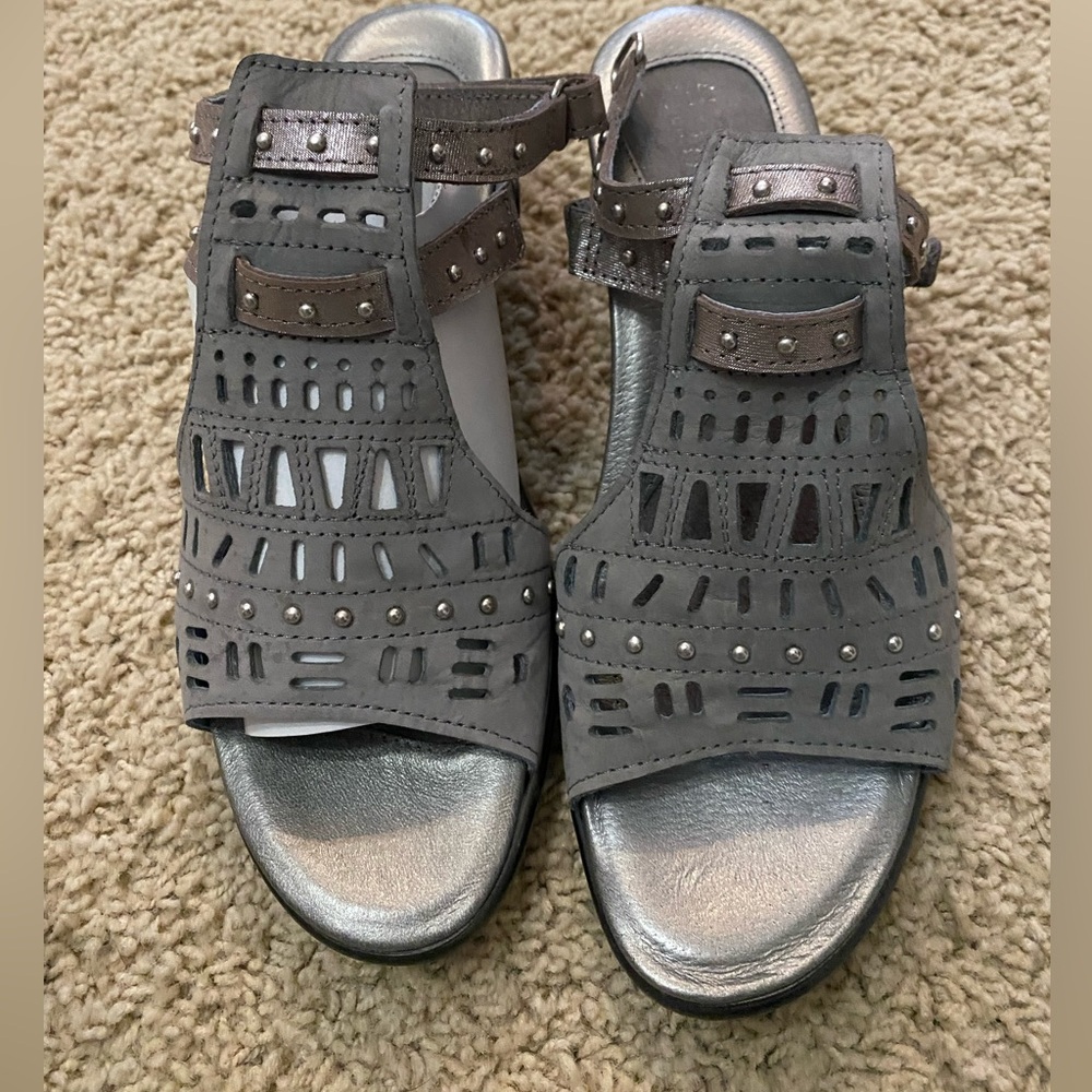 NAOT Vogue sandals, gently used. Size 8/38.